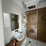 Appartamento Sky Garden Maria Jose Liguria - Attico Vista Mare - Terraces - 2 Bagni- 2 Da Letto - Box, Wi-fi, Idromassaggio Free Inteiro Attico Per Voi, Con Ascensore Rapallo