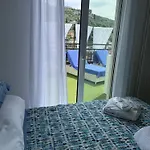 Sky Garden Maria Jose Liguria - Attico Vista Mare - Terraces - 2 Bagni- 2 Da Letto - Box, Wi-fi, Idromassaggio Free Inteiro Attico Per Voi, Con Ascensore Appartamento *