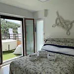 Appartamento Sky Garden Maria Jose Liguria - Attico Vista Mare - Terraces - 2 Bagni- 2 Da Letto - Box, Wi-fi, Idromassaggio Free Inteiro Attico Per Voi, Con Ascensore Rapallo
