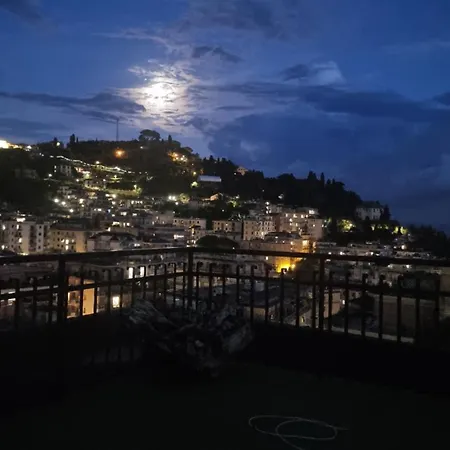 Appartamento Rapallo - Le 5 Terre - Portofino - Sky Garden Maria Jose - Attico Vista Mare - Terraces - 2 Bagni- 2 Camera Da Letto - Box, Wi-Fi, Idromassaggio Free Inteiro Attico Per Voi, Con Ascensore Apartment *
