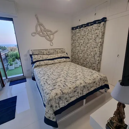 Appartamento Rapallo - Le 5 Terre - Portofino - Sky Garden Maria Jose - Attico Vista Mare - Terraces - 2 Bagni- 2 Camera Da Letto - Box, Wi-Fi, Idromassaggio Free Inteiro Attico Per Voi, Con Ascensore
