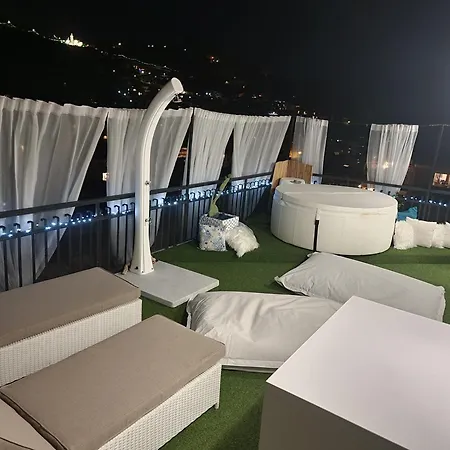 شقة Sky Garden Maria Jose Liguria - Attico Vista Mare - Terraces - 2 Bagni- 2 Da Letto - Box, Wi-fi, Idromassaggio Free Inteiro Attico Per Voi, Con Ascensore راباللو