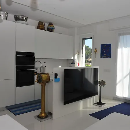 Appartamento Rapallo - Le 5 Terre - Portofino - Sky Garden Maria Jose - Attico Vista Mare - Terraces - 2 Bagni- 2 Camera Da Letto - Box, Wi-Fi, Idromassaggio Free Inteiro Attico Per Voi, Con Ascensore