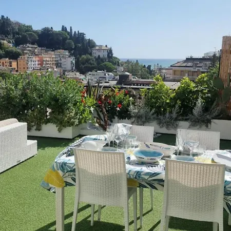 Apartment Appartamento Rapallo - Le 5 Terre - Portofino - Sky Garden Maria Jose - Attico Vista Mare - Terraces - 2 Bagni- 2 Camera Da Letto - Box, Wi-Fi, Idromassaggio Free Inteiro Attico Per Voi, Con Ascensore