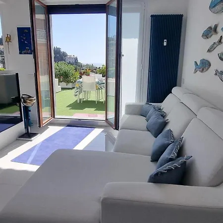 Sky Garden Maria Jose Liguria - Attico Vista Mare - Terraces - 2 Bagni- 2 Da Letto - Box, Wi-fi, Idromassaggio Free Inteiro Attico Per Voi, Con Ascensore Appartamento *