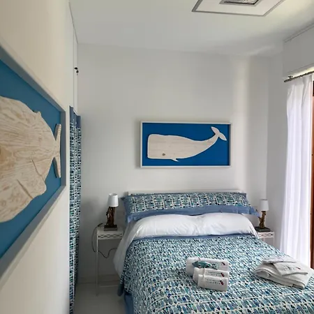 Sky Garden Maria Jose Liguria - Attico Vista Mare - Terraces - 2 Bagni- 2 Da Letto - Box, Wi-fi, Idromassaggio Free Inteiro Attico Per Voi, Con Ascensore Διαμέρισμα