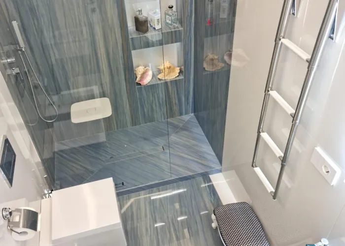 Apartman Sky Garden Maria Jose Liguria - Attico Vista Mare - Terraces - 2 Bagni- 2 Da Letto - Box, Wi-fi, Idromassaggio Free Inteiro Attico Per Voi, Con Ascensore Rapallo