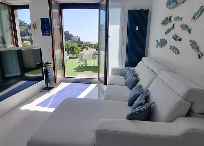 Sky Garden Maria Jose Liguria - Attico Vista Mare - Terraces - 2 Bagni- 2 Da Letto - Box, Wi-fi, Idromassaggio Free Inteiro Attico Per Voi, Con Ascensore Apartman *
